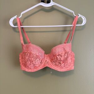 Victoria’s Secret Dream Angels Coral Bra